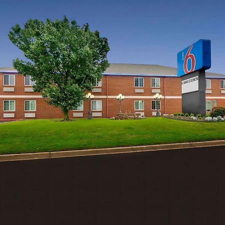 Motel 6 Tulsa, Ok - Central Esterno foto